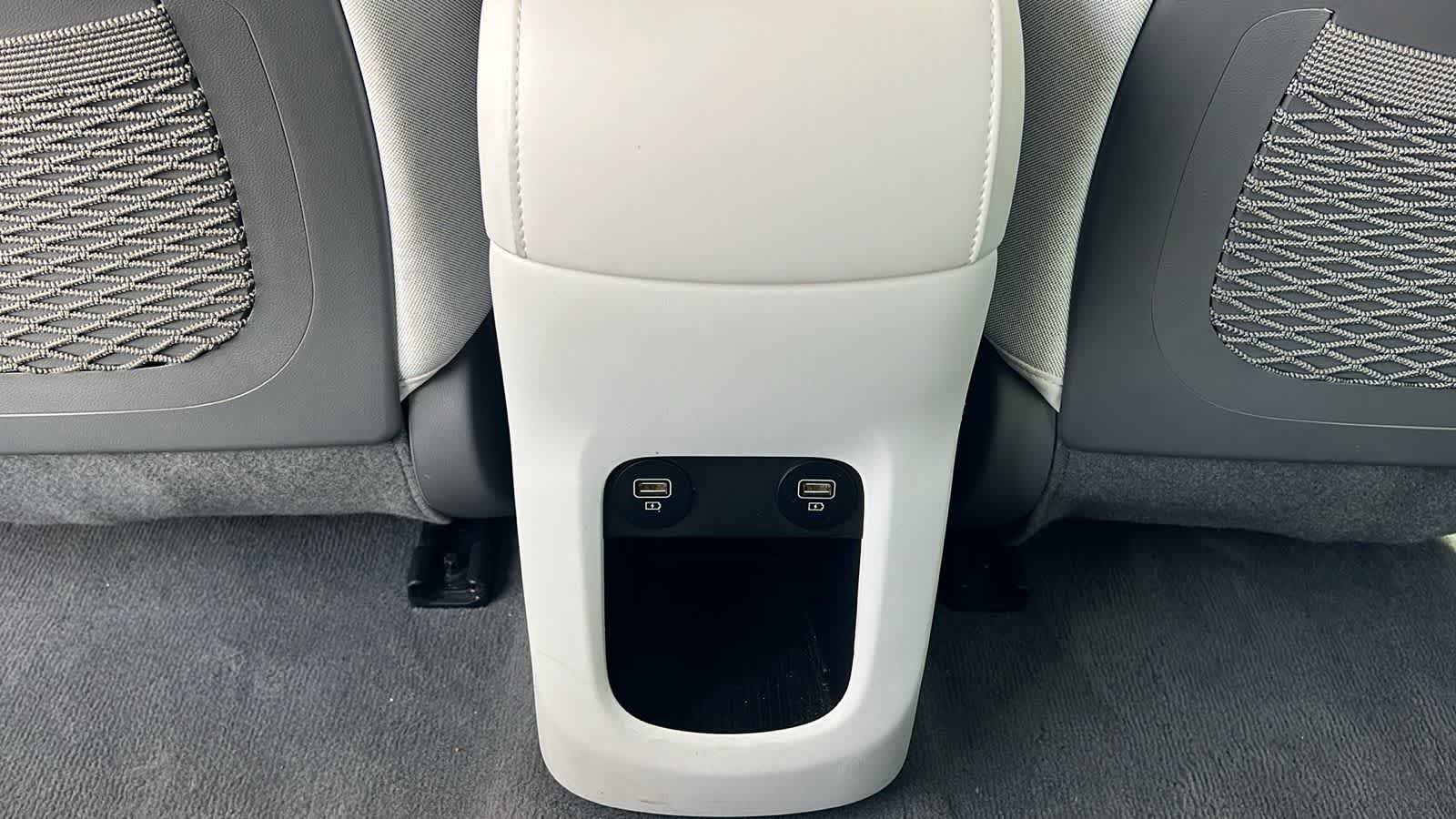 Certified Used 2023 Atlas White Hyundai Limited image 25