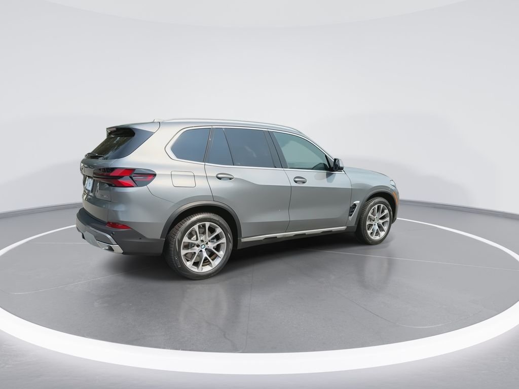 Used 2026 Gray BMW xDrive50e image 8
