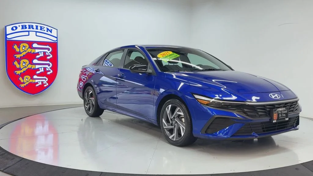 Used 2025 Intense Blue Hyundai SEL Sport image 2