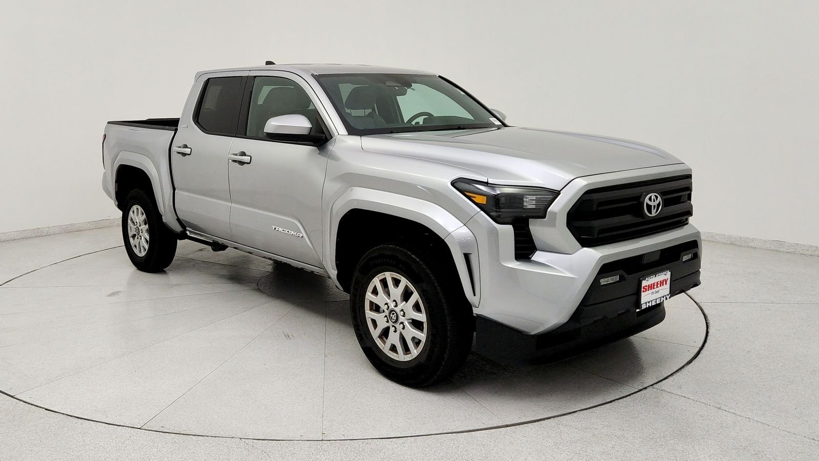 Used 2026 Silver Toyota SR5 image 1