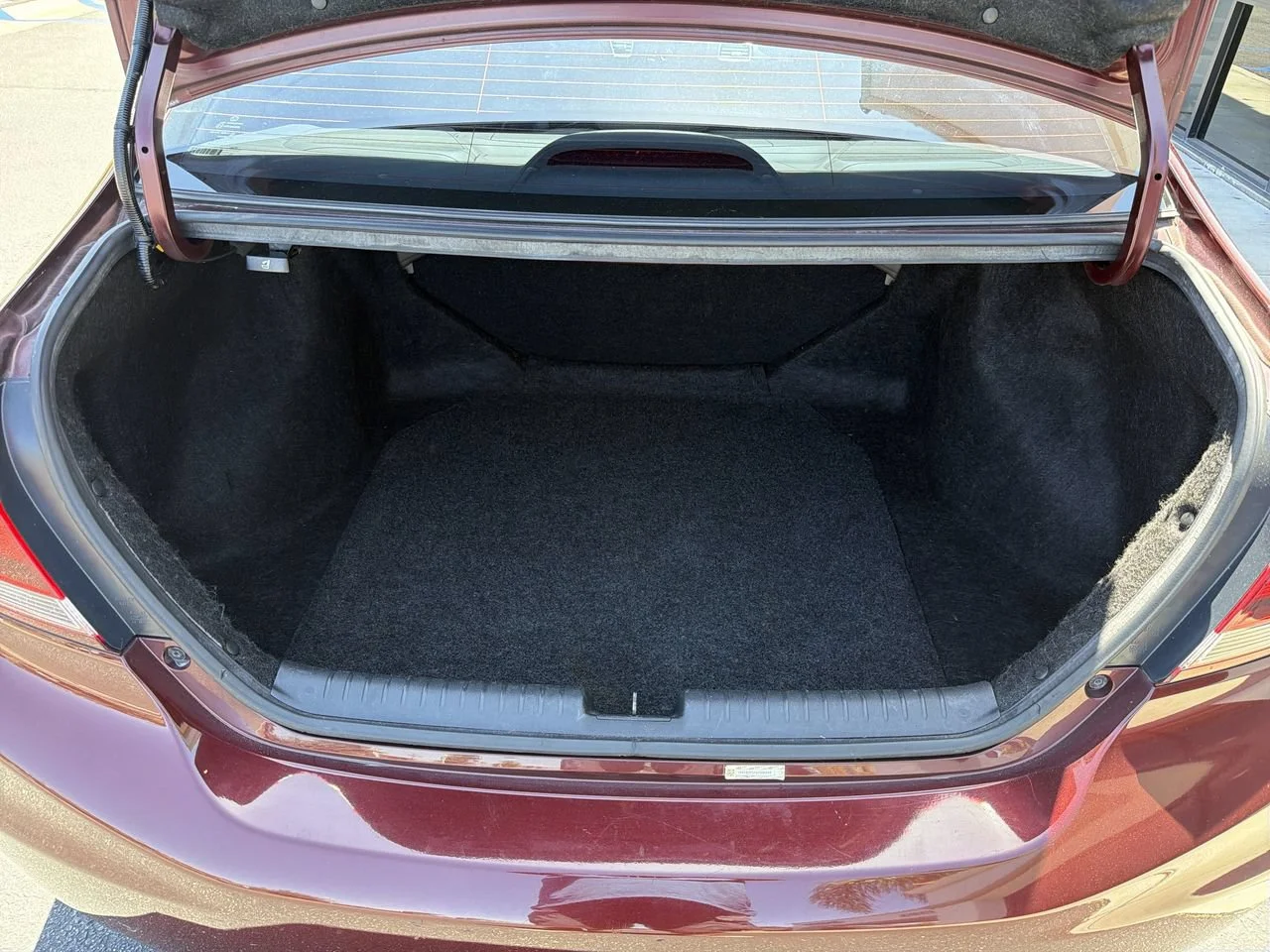 Used 2013 Red Honda LX image 37