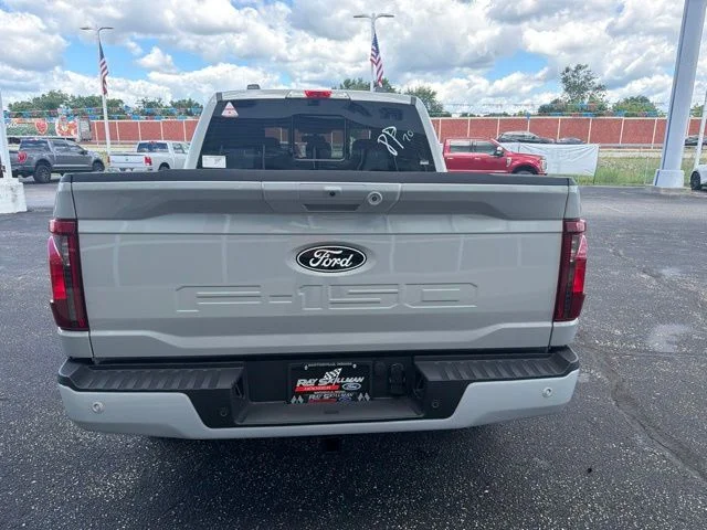 New 2026 White Ford XLT image 4