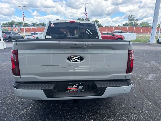 New 2026 White Ford XLT image 4
