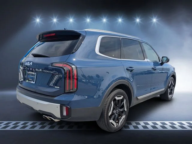 Used 2023 Midnight Kia EX image 3