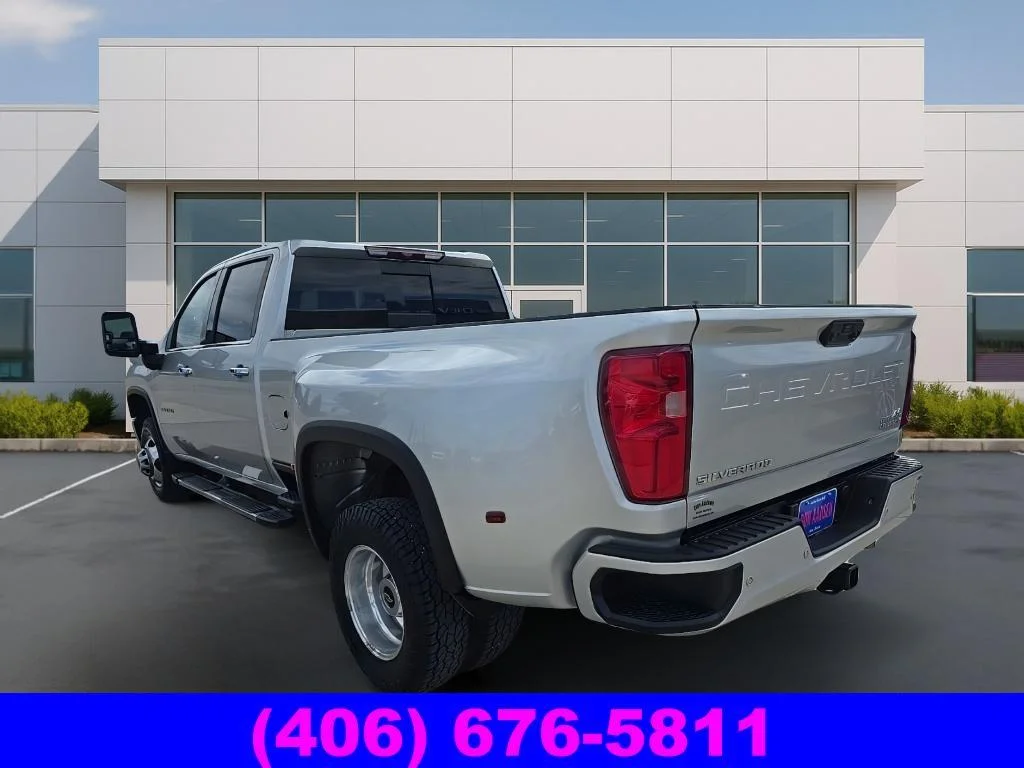 Used 2022 Silver Ice Metallic Chevrolet High Country Dual Rear Wheel image 5