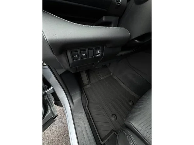 New 2026 ICE SILVER METALLIC Subaru Limited 7-Passenger image 16