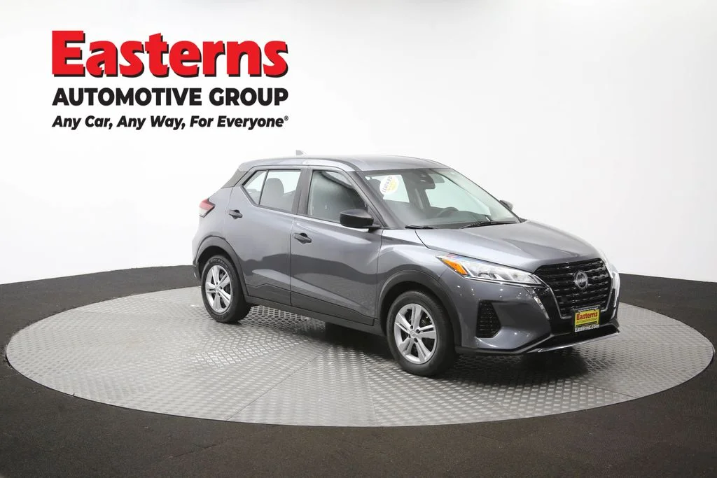 Used 2023 Gray Nissan S image 47