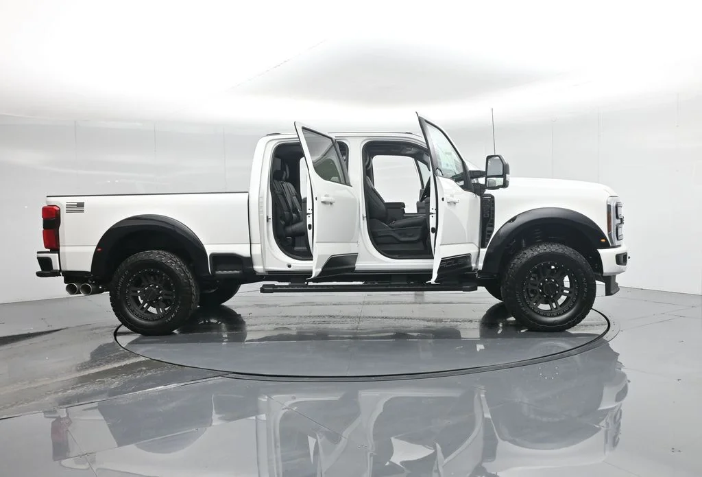 New 2026 Star White Metallic Tri-Coat Ford Lariat image 38