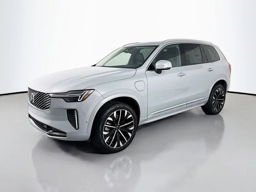 New 2026 Gray Metallic Volvo T8 Plus image 1