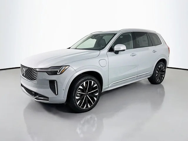 2026 Volvo XC90 Plug-In Hybrid T8 Plus