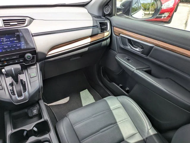 2017 Honda CR-V Touring - Photo 16
