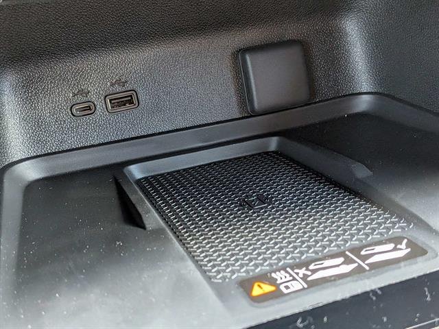 2027 Chevrolet Traverse Z71 - Photo 20