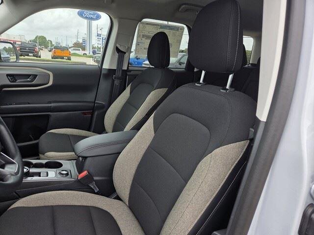 New 2026 Space White Metallic Ford Big Bend® image 13