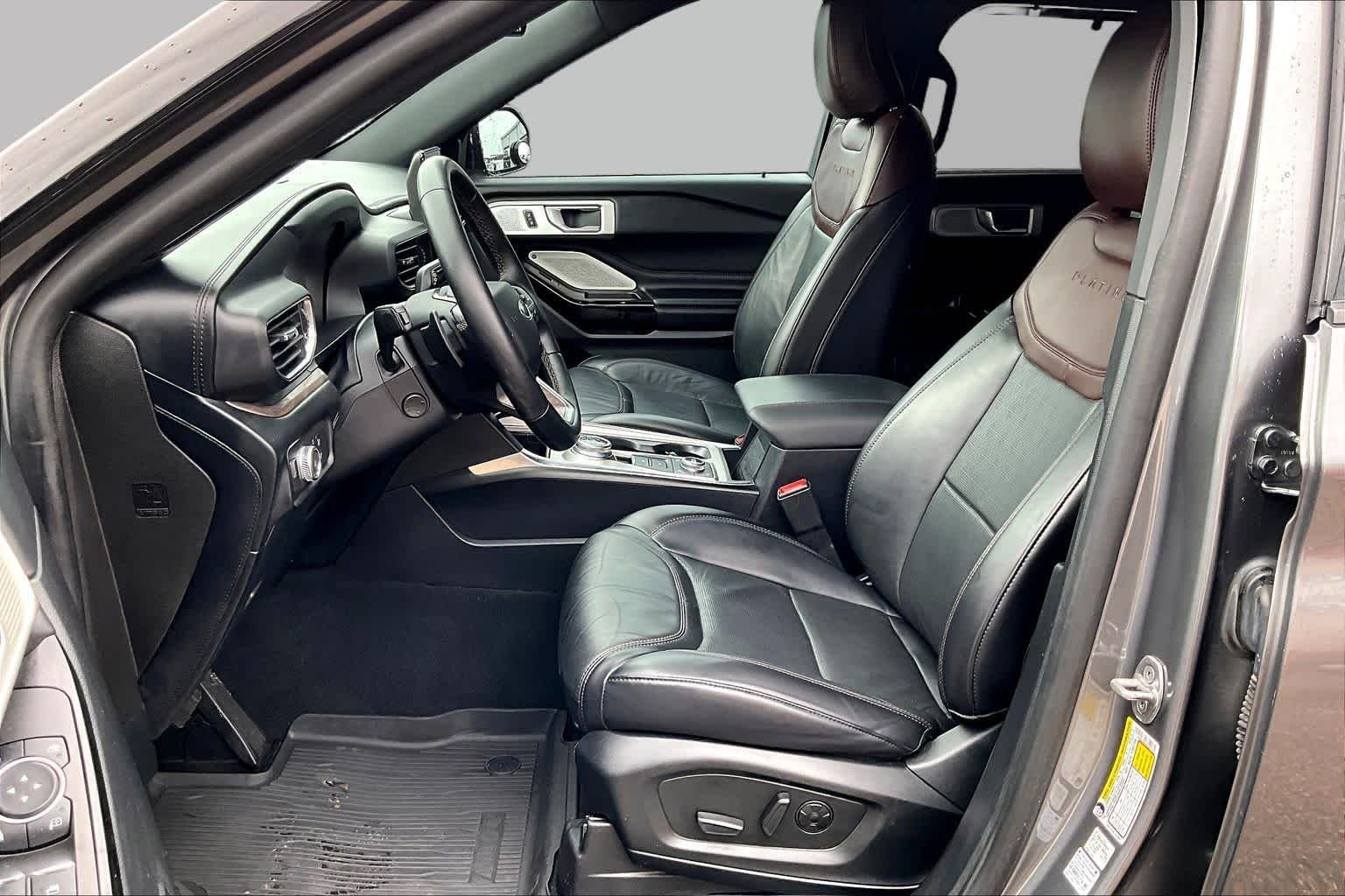 Used 2021 Carbonized Gray Metallic Ford Platinum image 8