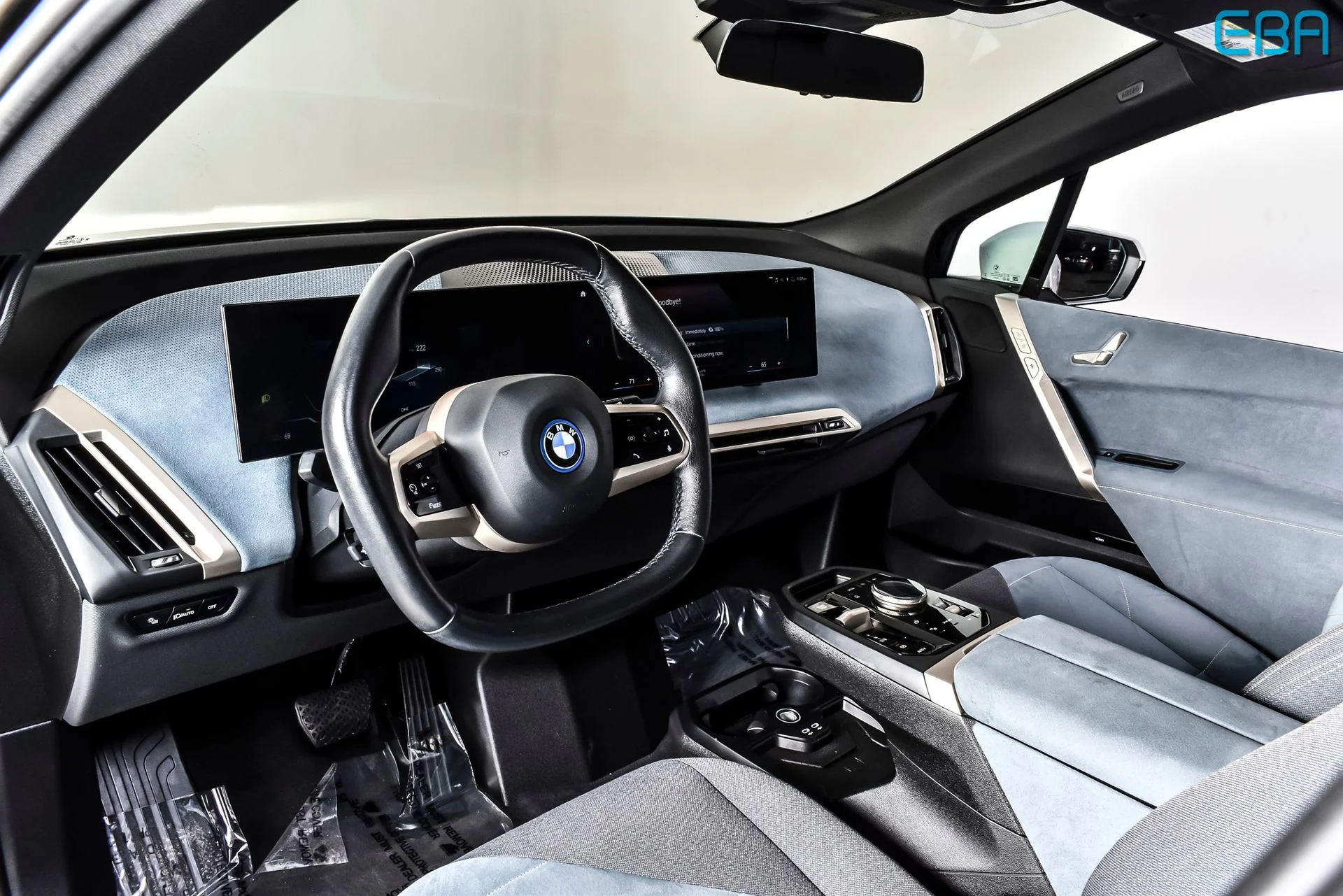 Used 2023 Alpine White BMW xDrive50 image 14
