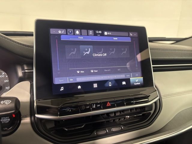 Certified Used 2022 White Jeep Limited image 24