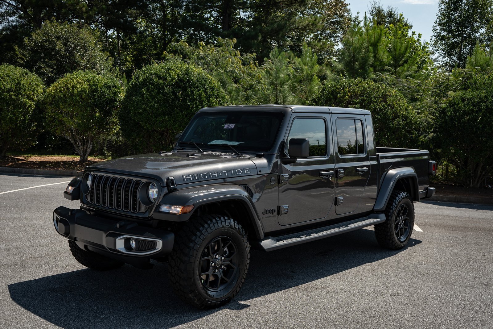 2025 Jeep Gladiator Sport photo 3
