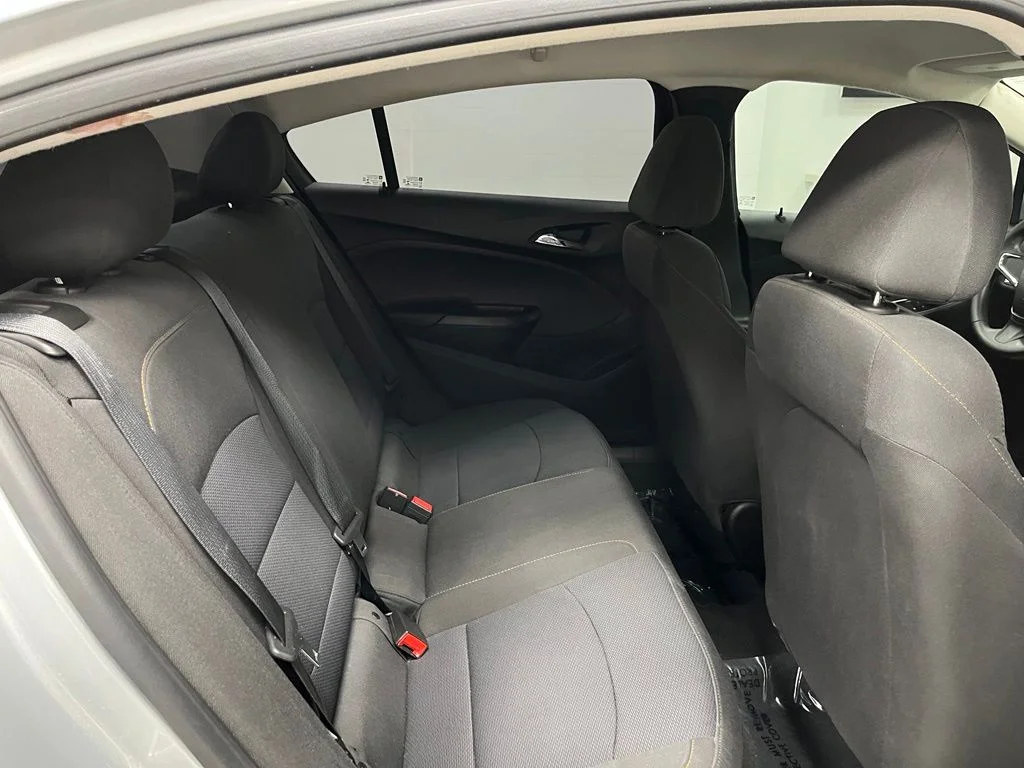 Used 2018 Silver Chevrolet LS image 51