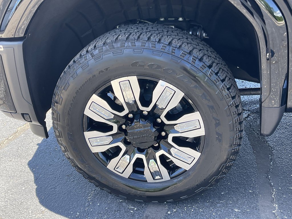 2025 GMC Sierra 2500HD Denali - Photo 13