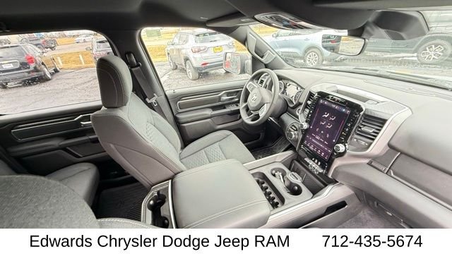 New 2026 Granite Crystal Metallic Clearcoat RAM Big Horn/Lone Star image 40