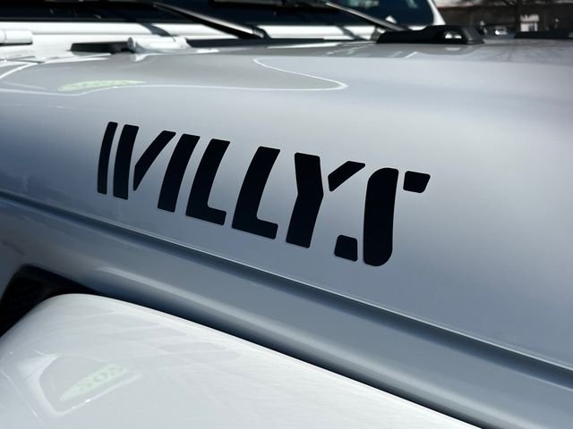 Used 2023 White Jeep Willys image 7
