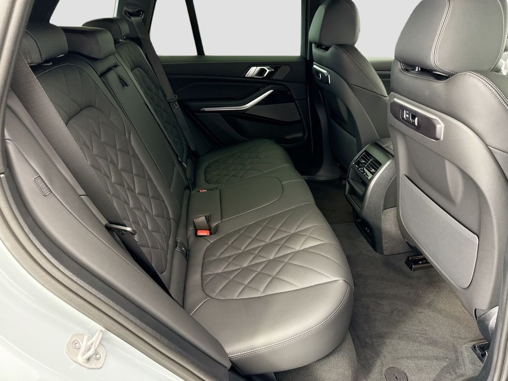 New 2026 Gray Metallic BMW xDrive40i image 21