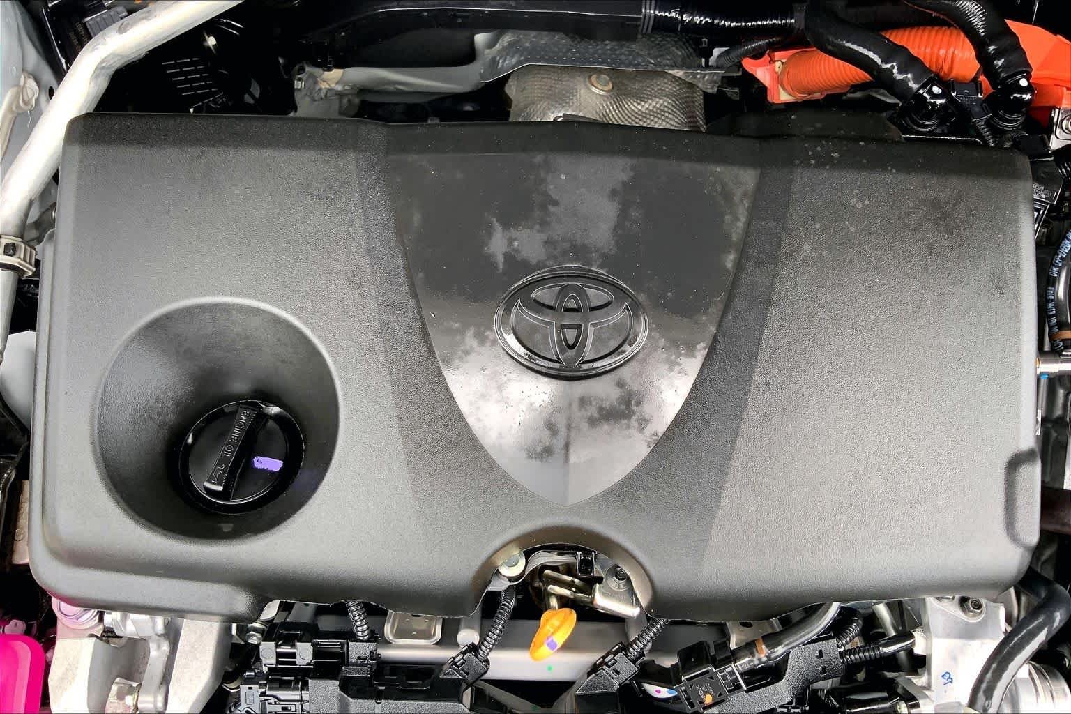 Used 2023 Wind Chill Pearl/Midnight Black Metallic Toyota Hybrid XSE image 32