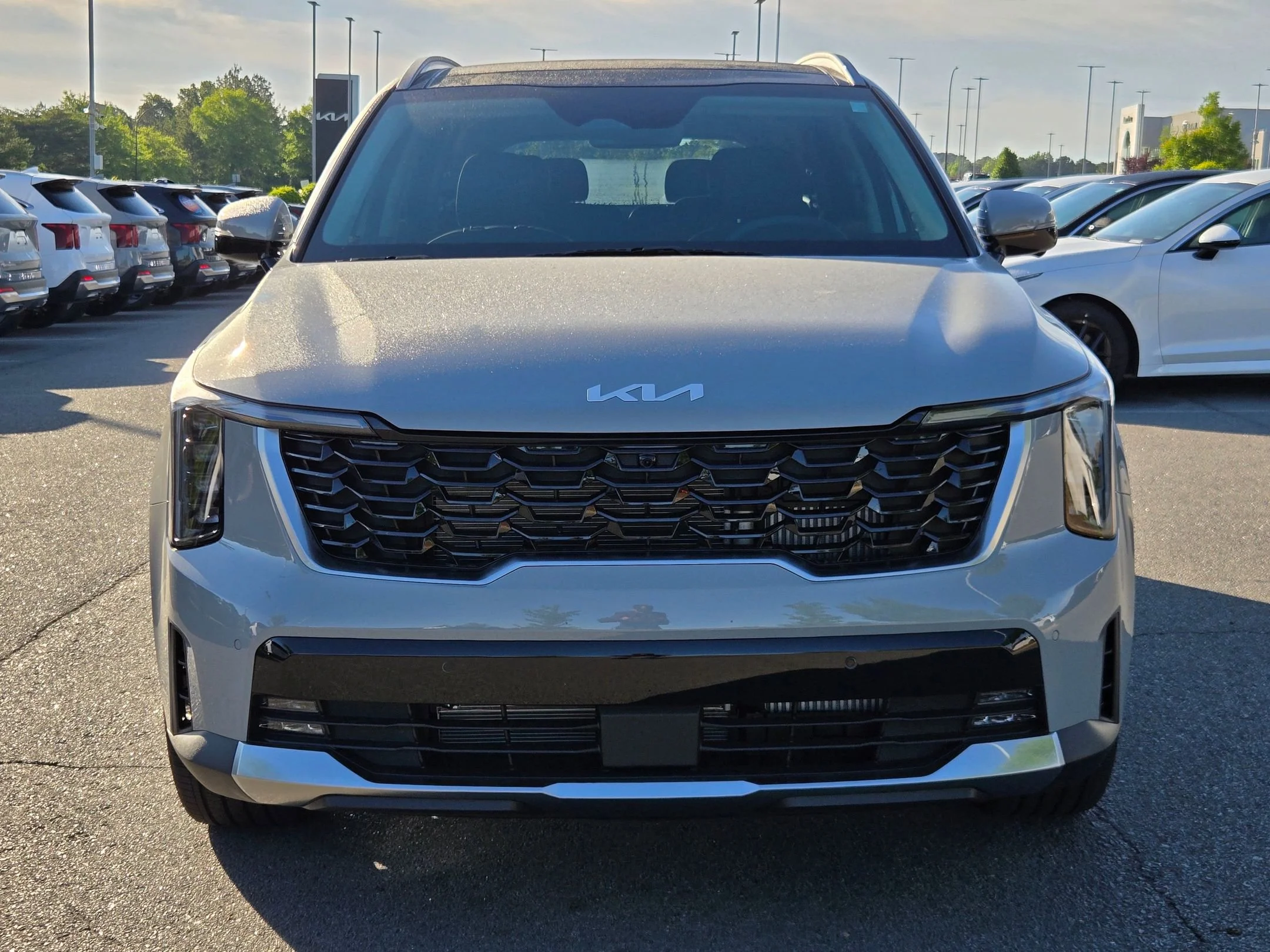 New 2026 Wolf Gray Kia SX image 2