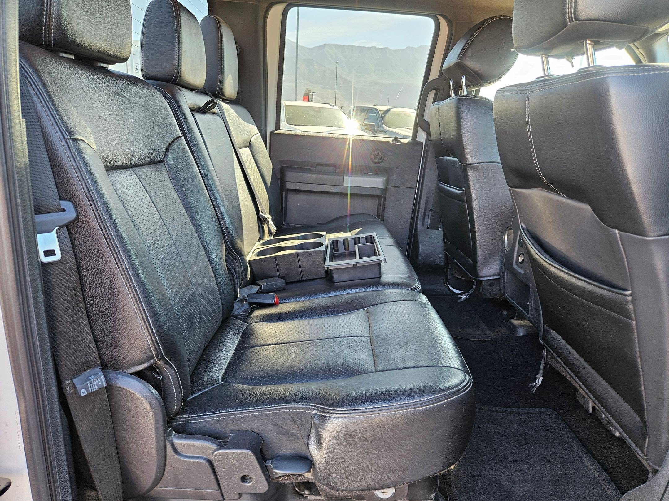 Used 2016 White Ford Lariat image 31