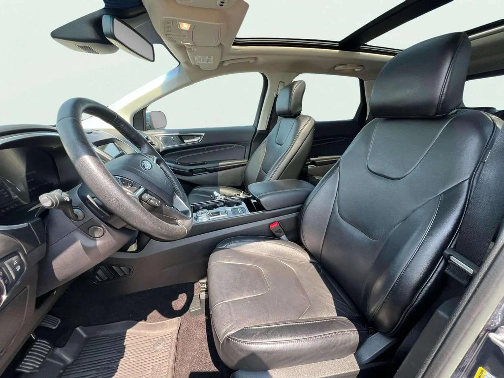 Used 2019 Blue Metallic Ford Titanium image 15