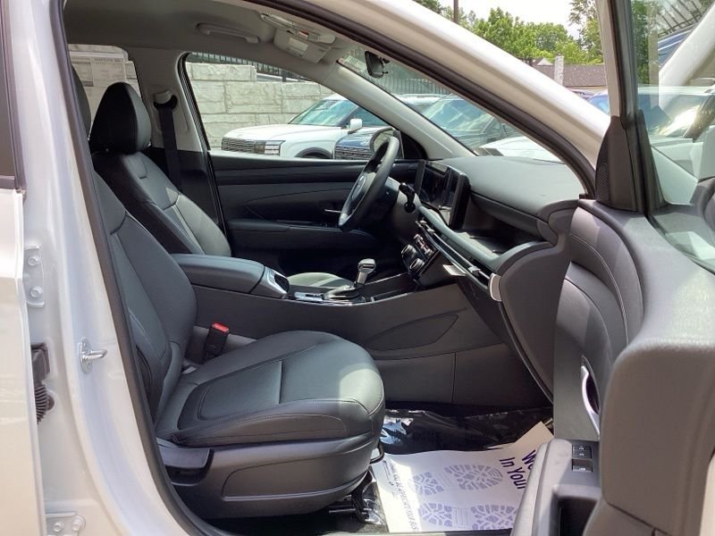 New 2026 White Hyundai SEL Plus image 14