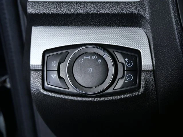 Used 2012 Black Ford XLT image 27