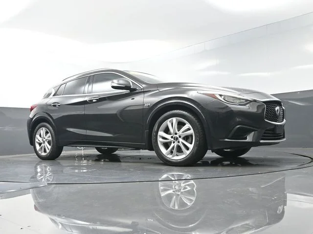 Used 2019 Black INFINITI LUXE image 46