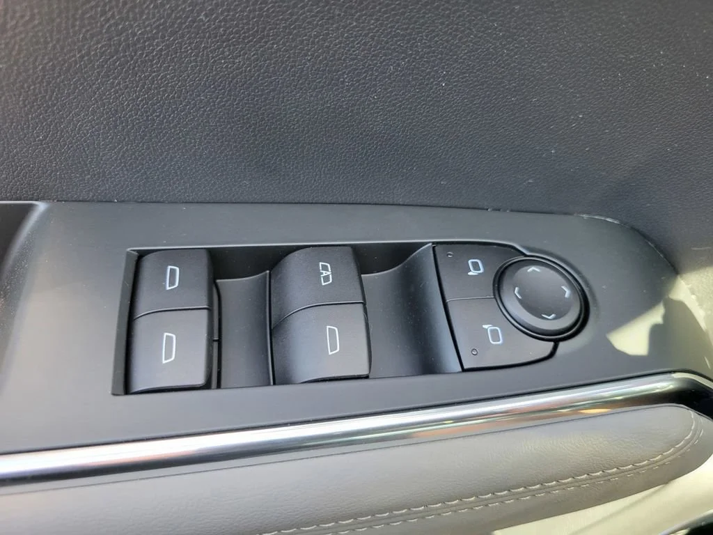 2025 GMC Acadia Elevation - Photo 23