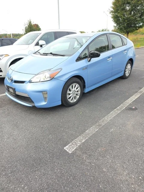 Used 2012 CLEAR WATER BLUE Toyota Base image 1