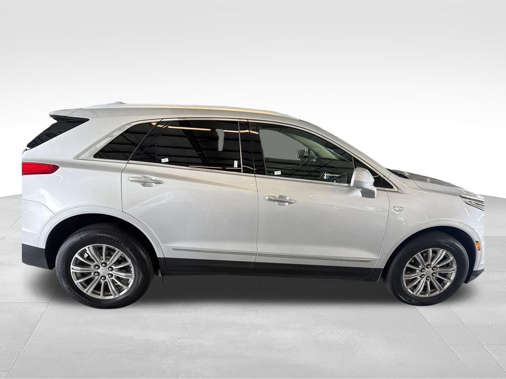 Used 2018 Silver Cadillac Luxury image 6