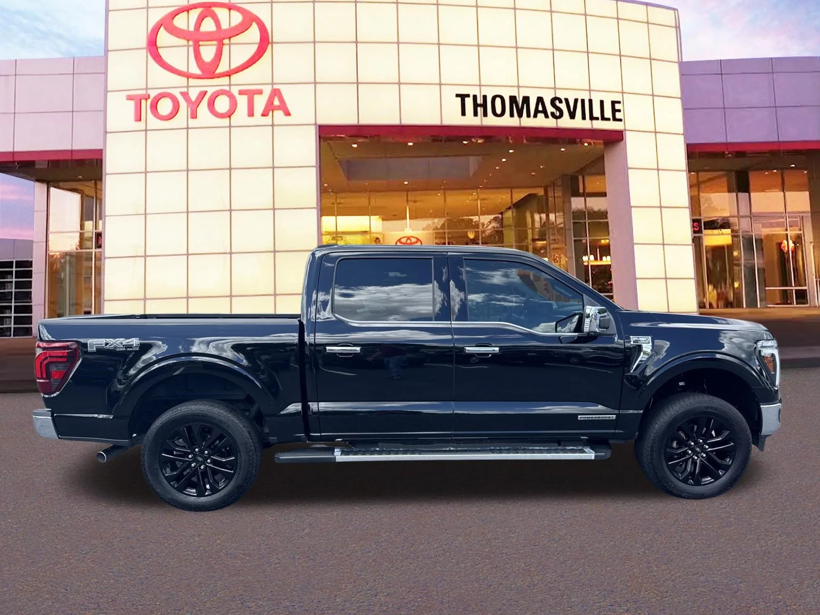 Used 2025 Black Metallic Ford Lariat image 4