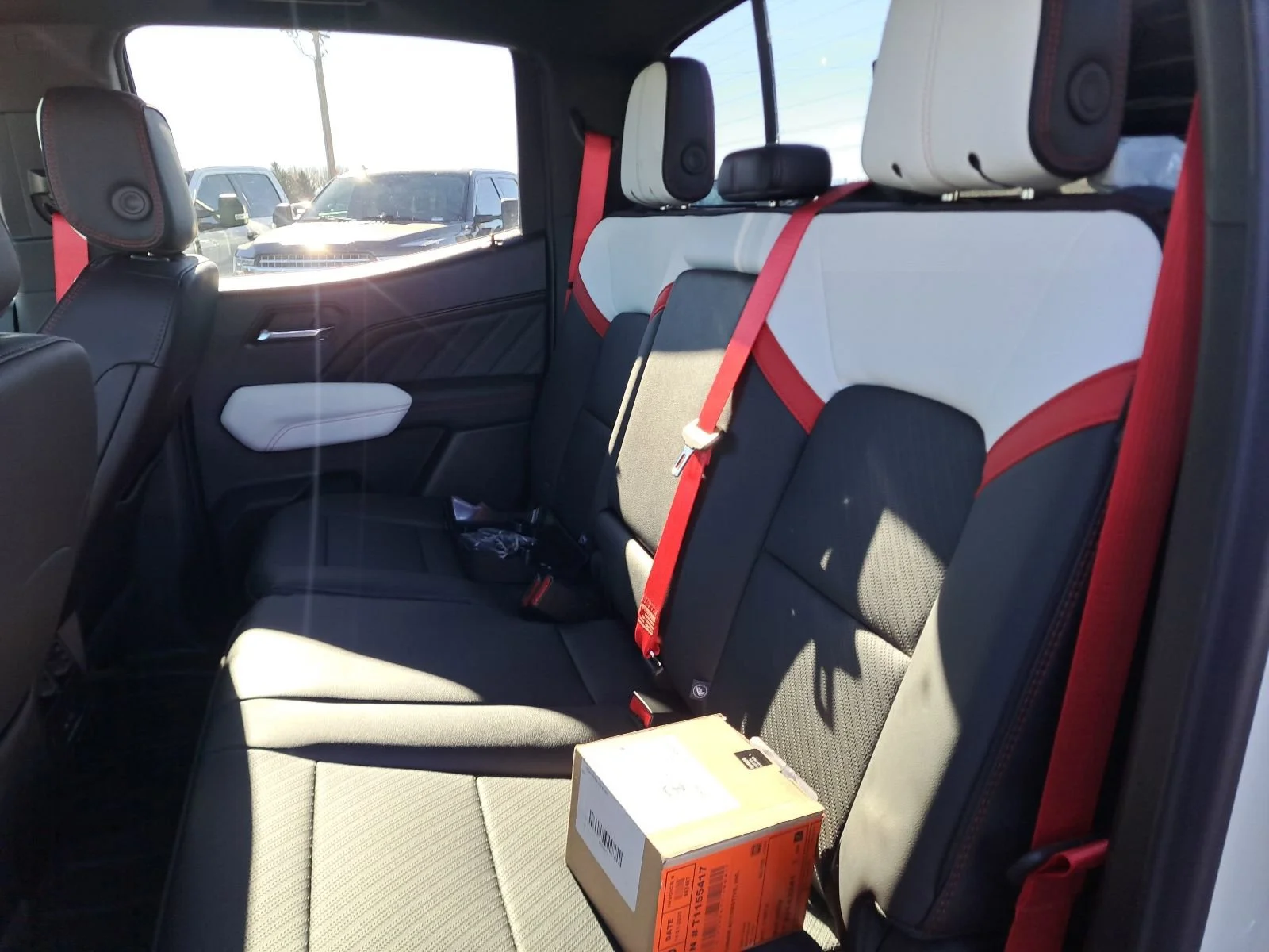 2026 GMC Canyon AT4X - Photo 24