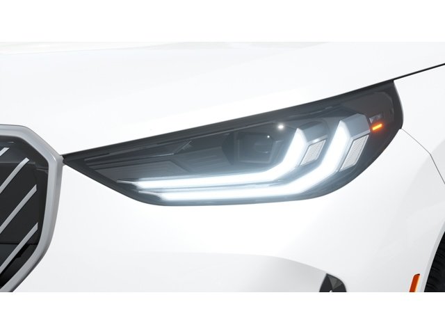 New 2026 Mineral White Metallic BMW 30 xDrive image 6