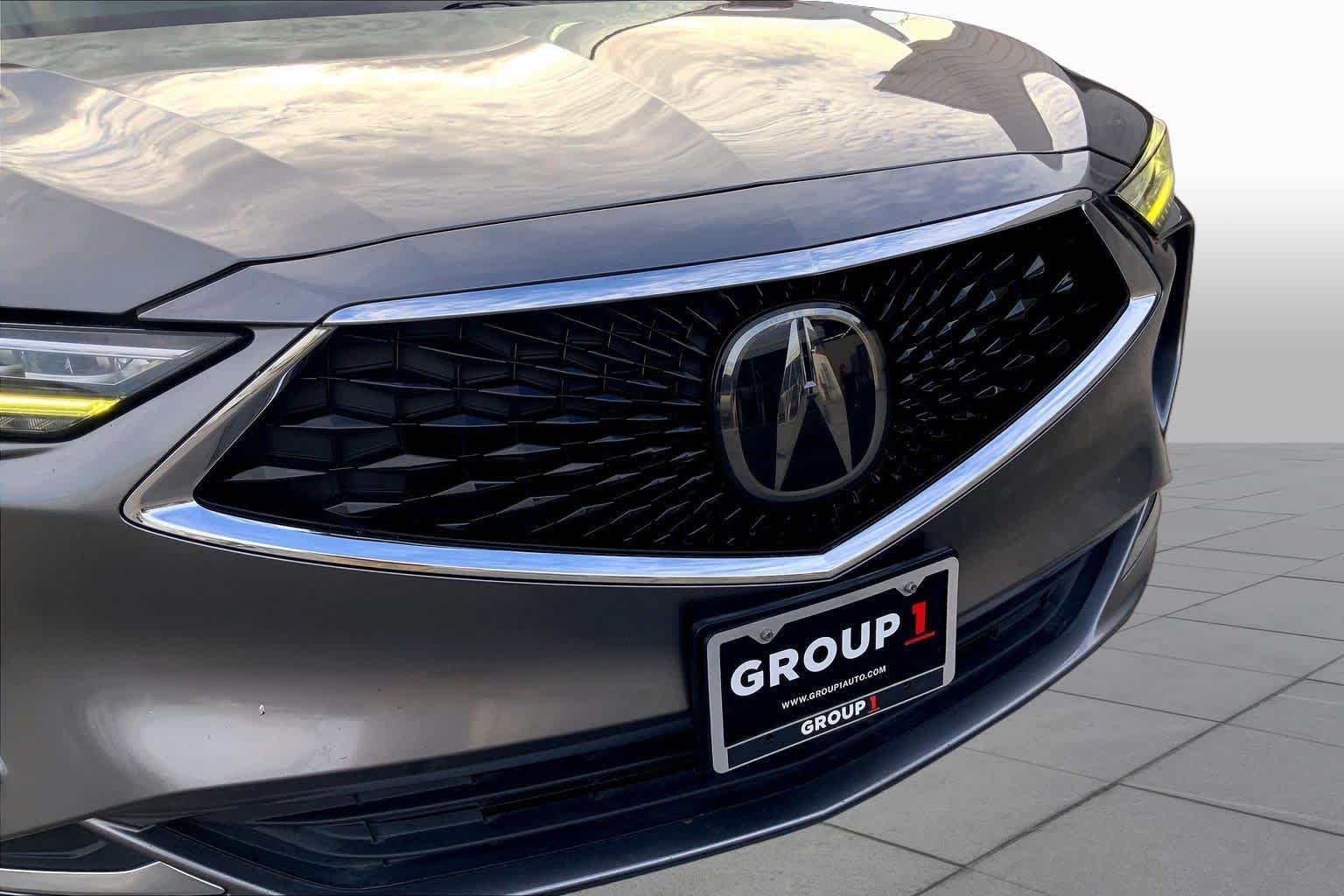 Used 2022 Liquid Carbon Metallic Acura  image 30