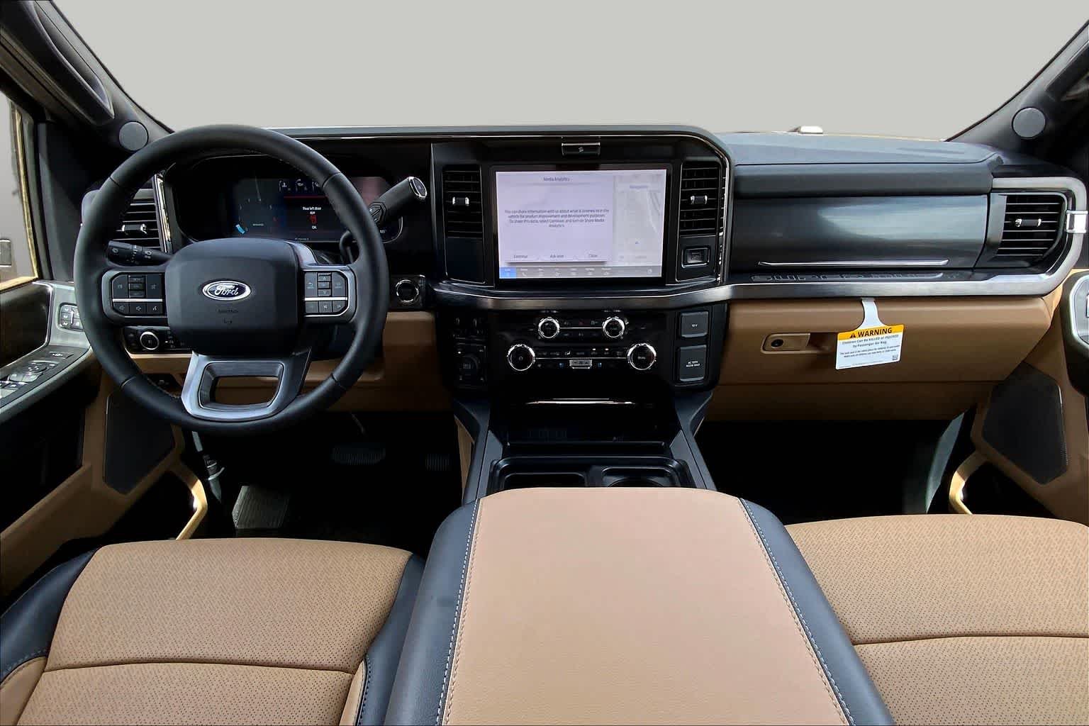 New 2026 Star White Metallic Tri-Coat Ford F-250® Lariat® image 5