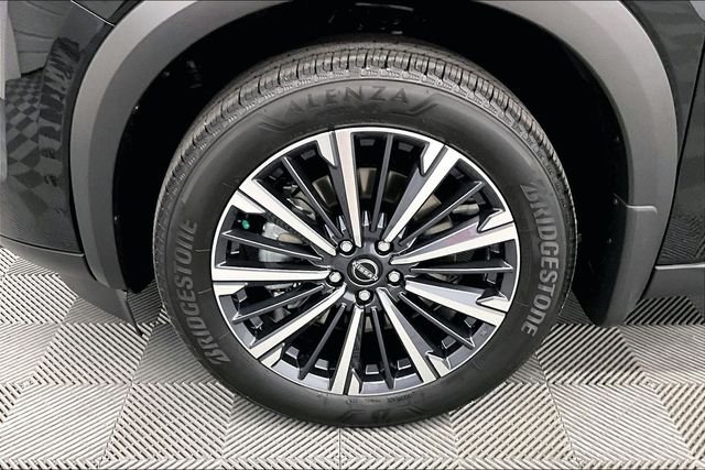 New 2026 Super Black Nissan Platinum image 13