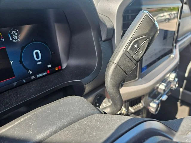 Used 2025 Black Ford XLT image 24