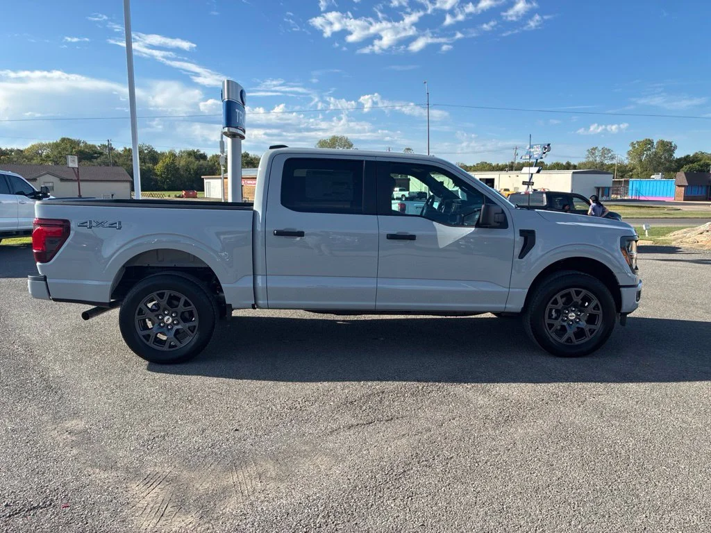 New 2026 Avalanche Ford STX image 2