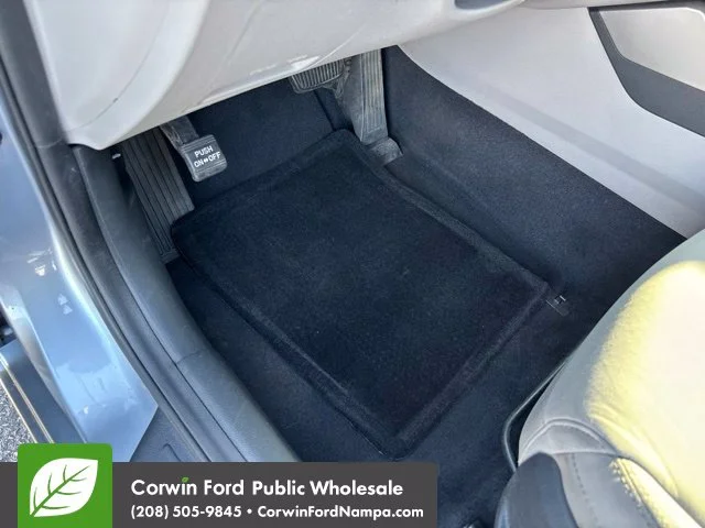 Used 2017 Shale Gray Metallic Hyundai  image 24