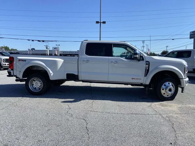 New 2026 Star White Metallic Tri-Coat Ford F-450® Platinum® image 2
