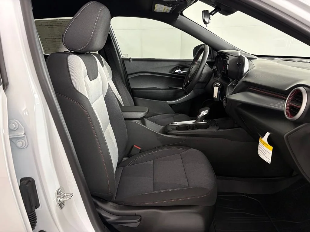 2026 Chevrolet Trax RS - Photo 42
