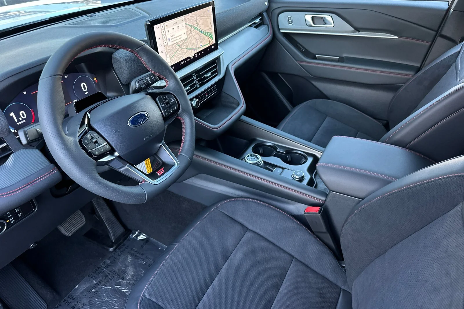 2026 Ford Explorer ST - Photo 9