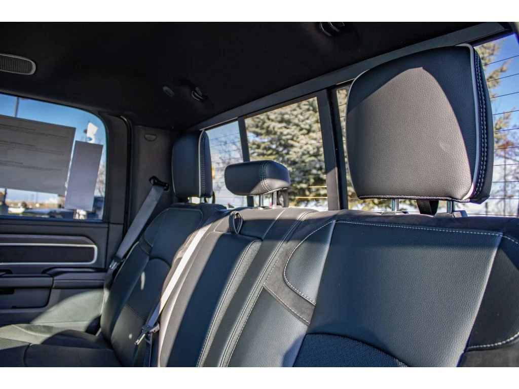 2026 RAM 3500 Laramie - Photo 37