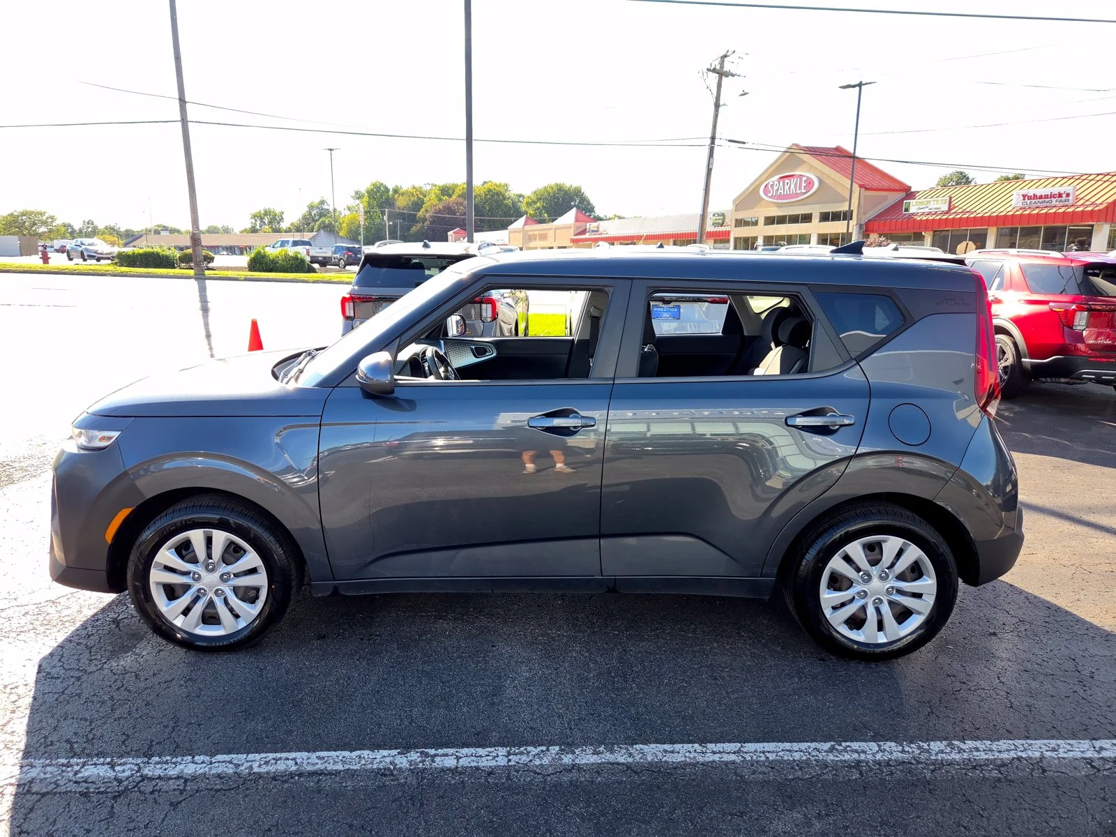 Used 2022 Gray Kia LX image 6